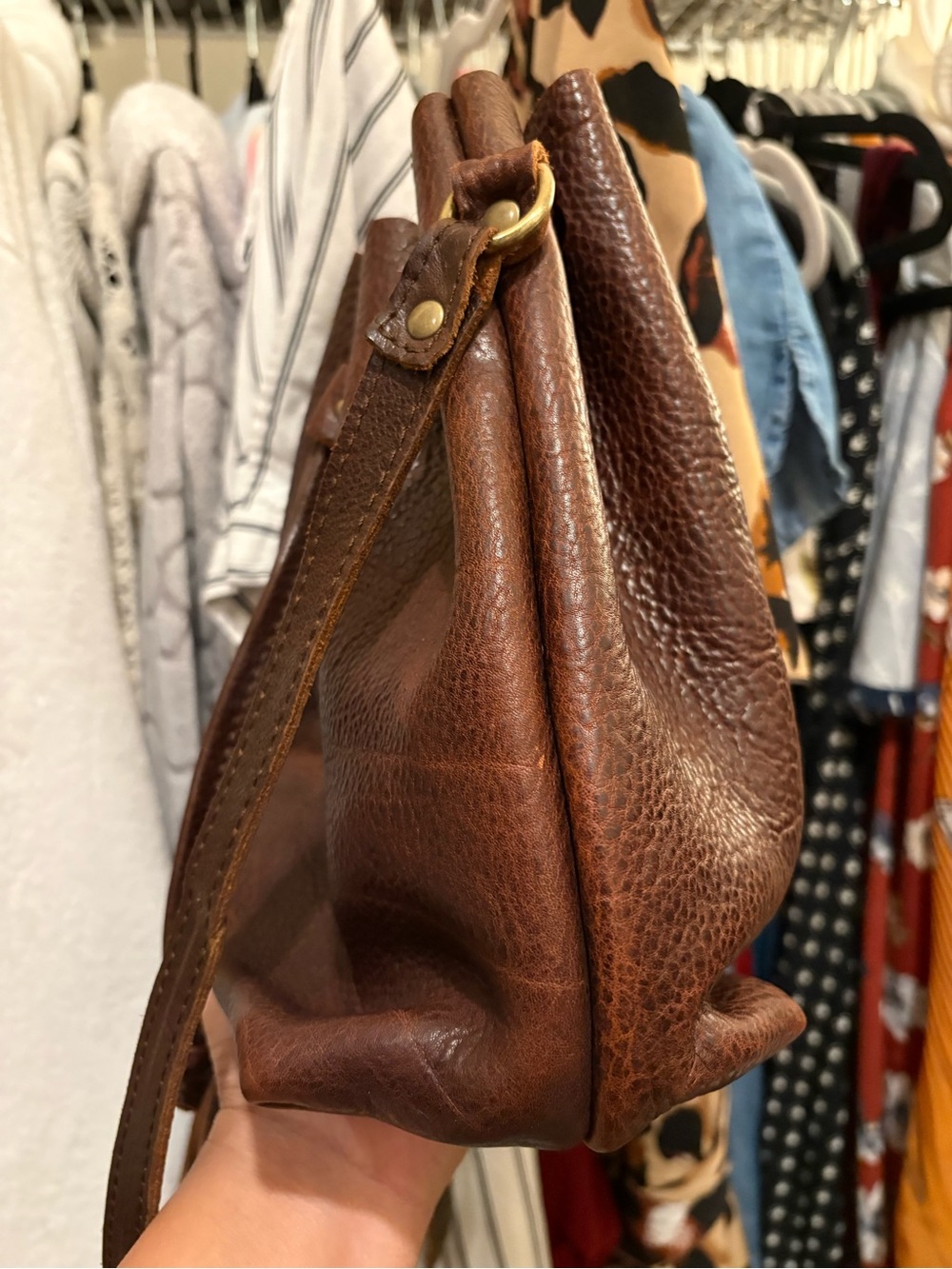 Portland Leather Goods | Large Bucket Bag | Coldbrew - Picture 5 of 12